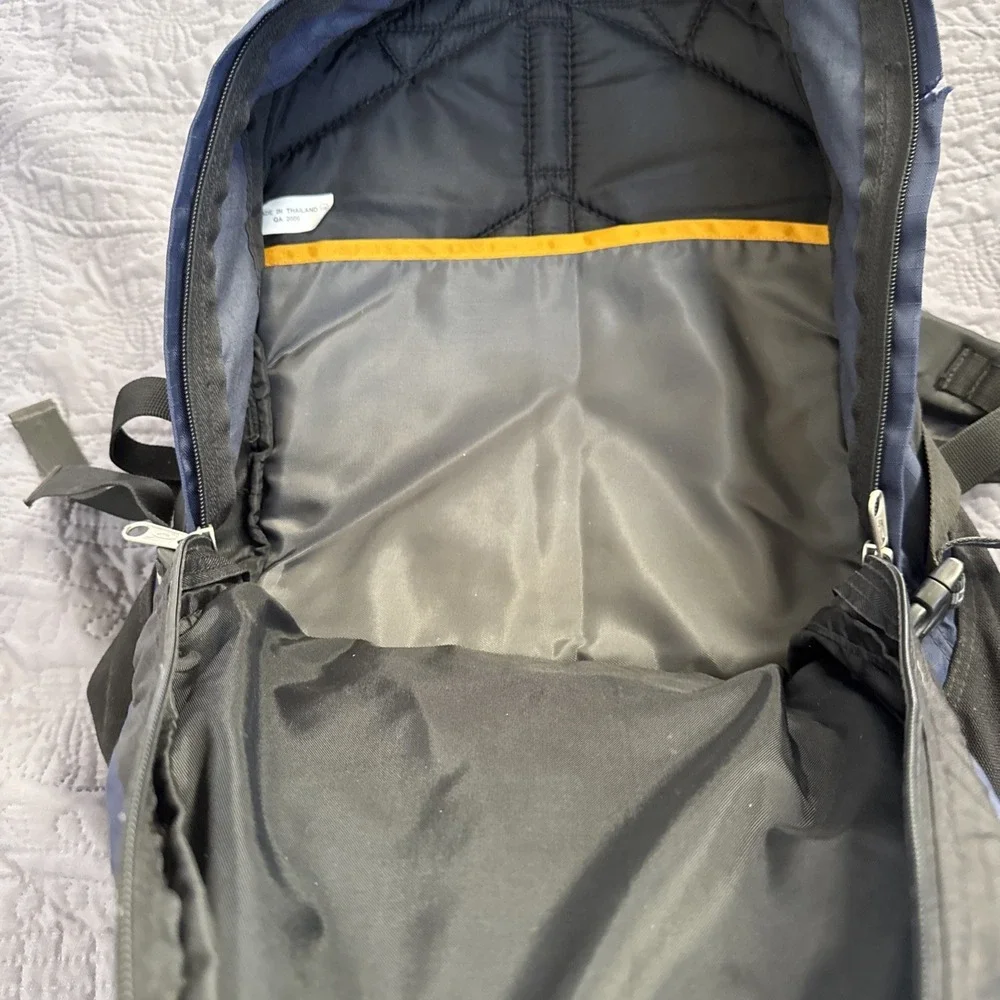 Rare Discontinued OGIO Logan Stomper Backpack Heavy Duty Rubber Bottom Book Hike